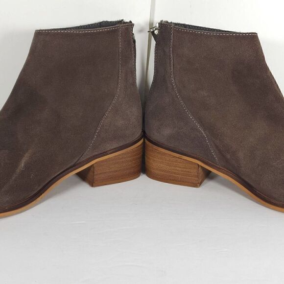 Steve Madden Women's 8,5M Legally Brown Suede Back Zip Ankle Booties Boots - Picture 7 of 12